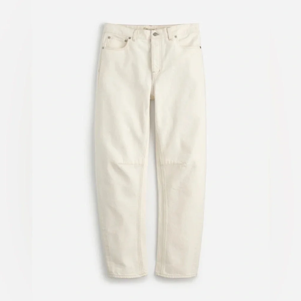 madewell | the darted barrel-leg jeans- vintage canvas - Picture 2 of 13